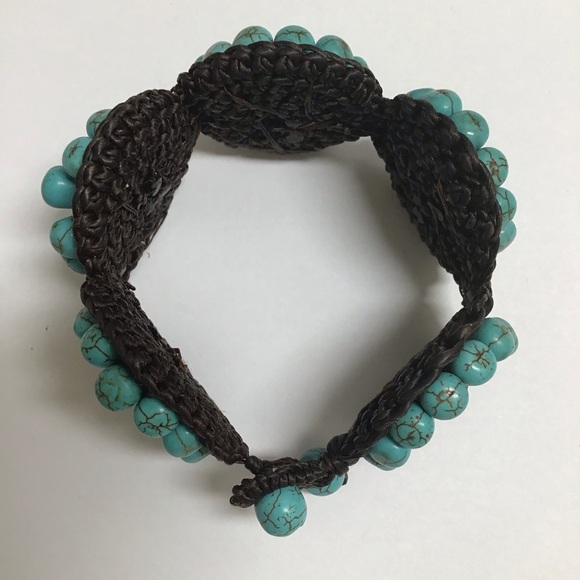 Artisan Handmade Bracelet Howlite Flowers Turquoise Look Macrame Boho Beads NEW - Picture 8 of 13